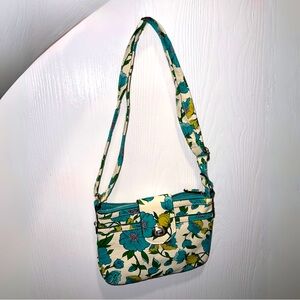 Vintage-Inspired Turquoise & White Flower Pattern Bag